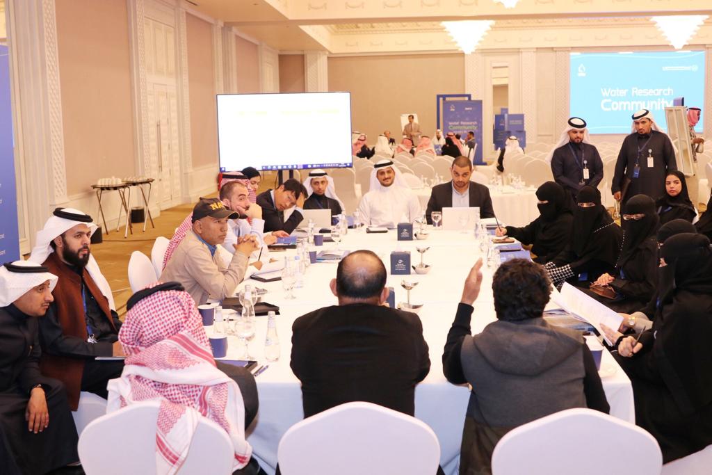 image of 60 فكرة إبداعية ودراسات متقدمة ومذكرات تفاهم في النسخة الأولى من "مجتمع أبحاث المياه"